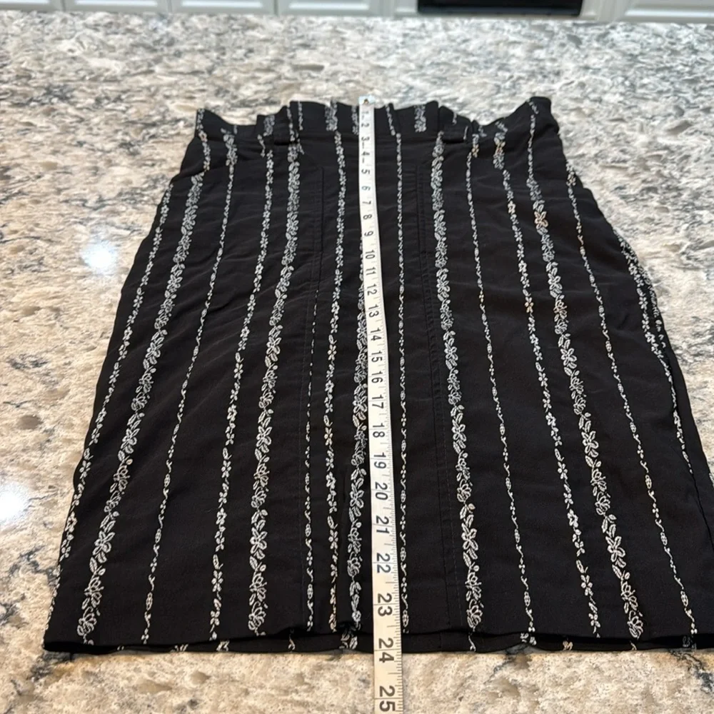 Anthropologie Eva Franco Black White Textured Stripe Pencil Skirt Size 4